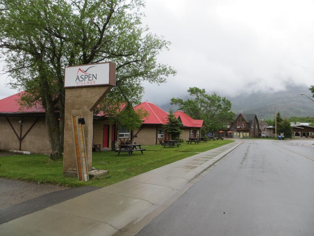 Aspen Village Waterton Park Exterior foto