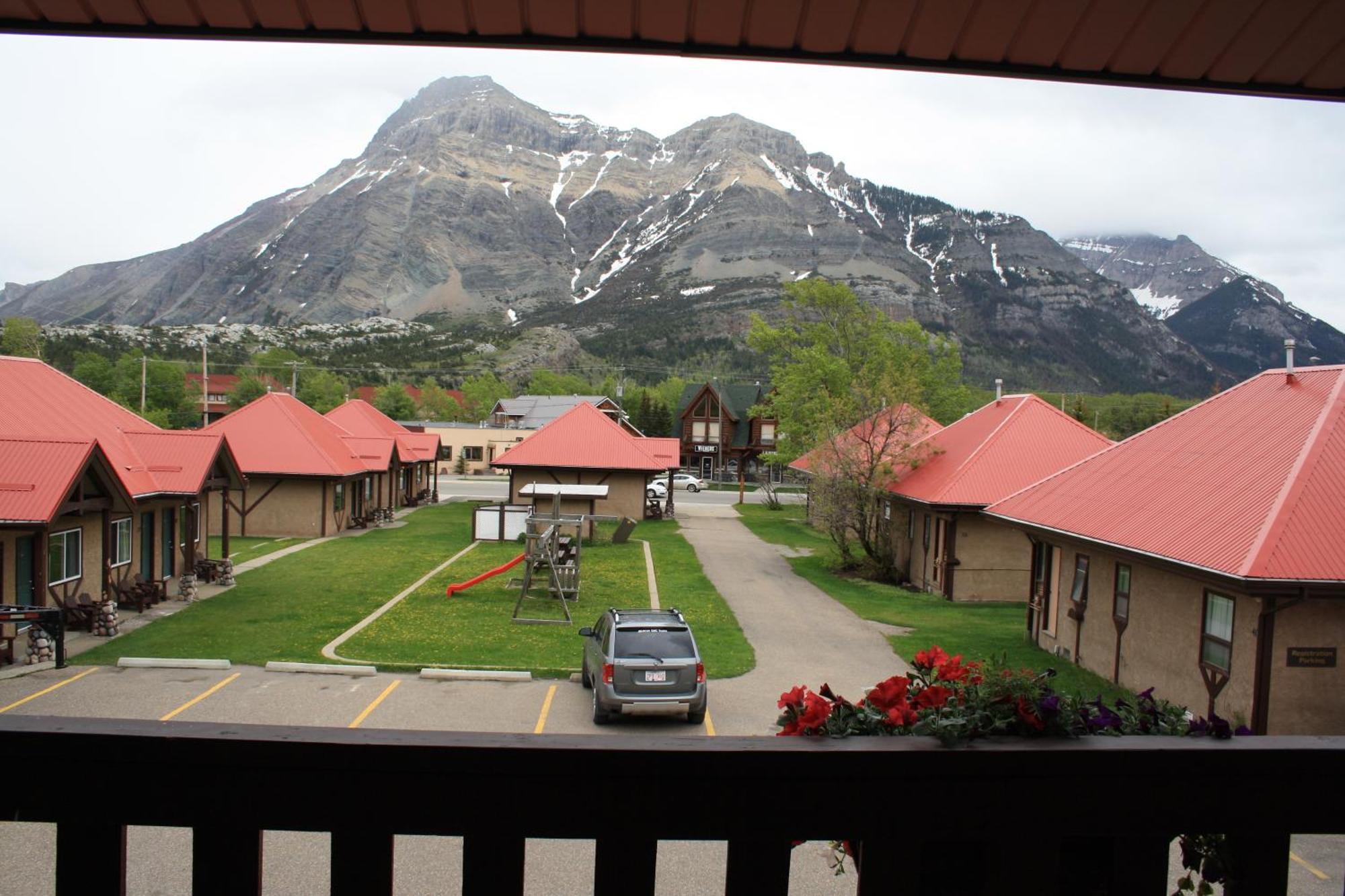 Aspen Village Waterton Park Exterior foto